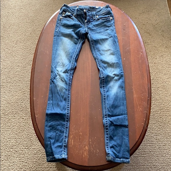 Miss Me Signature Skinny - Picture 1 of 5